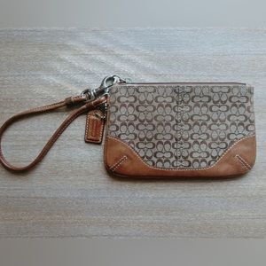 💼 COACH WRISTLET 💼